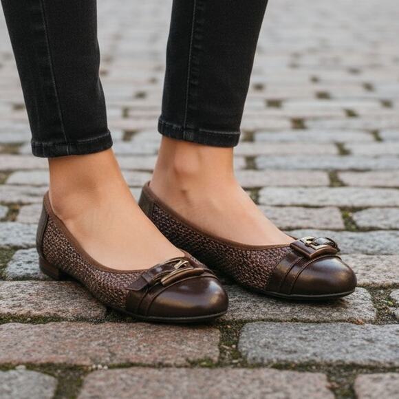 Anne Klein Sport Women’s Brown Snake Print Buckle Toe Slip On Flat Size: 7.5M - Picture 1 of 12